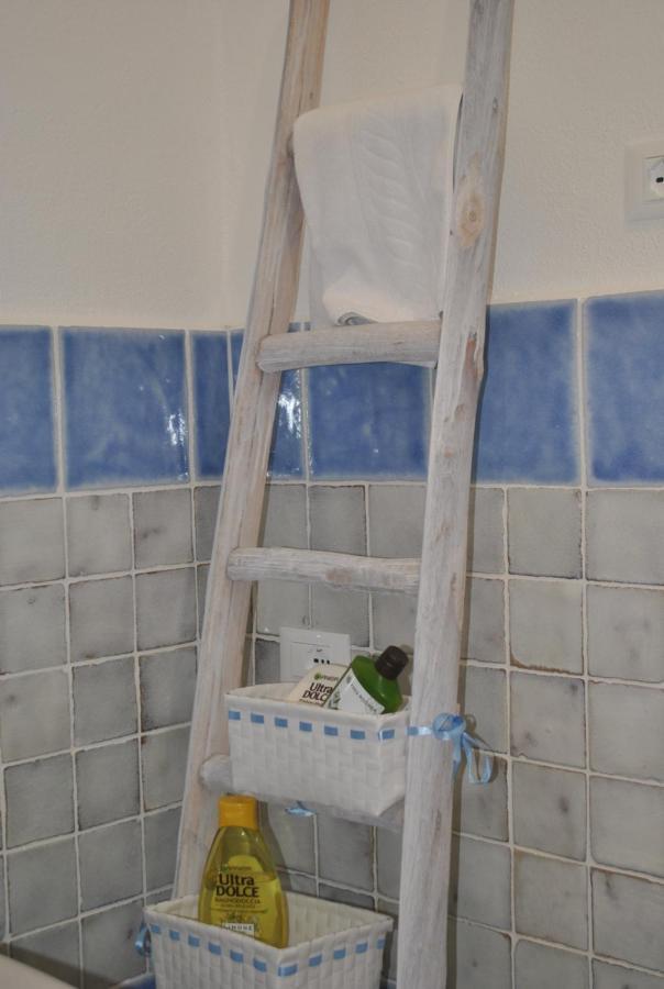 Casa Ono - Appartamento Con 2 Camere E 2 Bagni In Centro Abitato Orosei Bagian luar foto